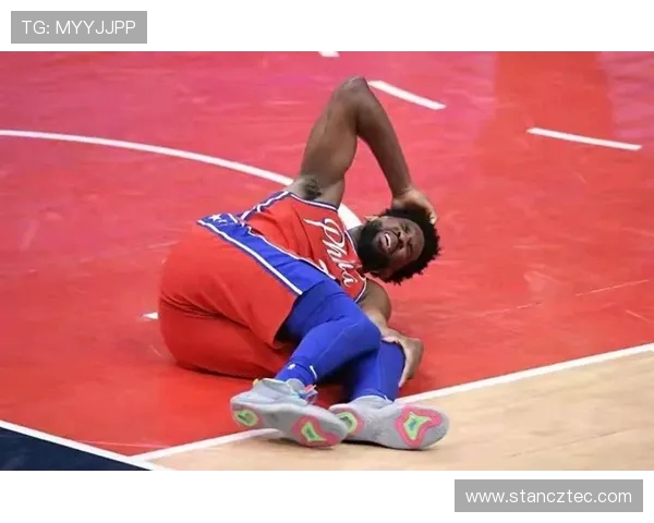 恩比德训练中右膝酸痛将进行影像检查以确认伤情